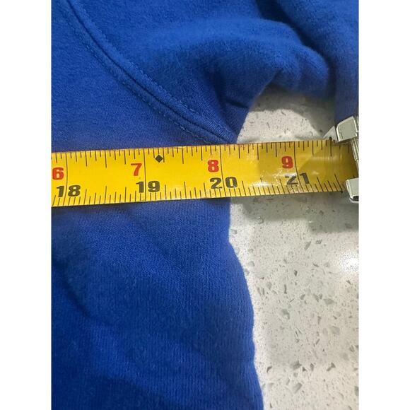 Where's Waldo Pullover Hoodie, Sweatshirt or Long Sleeve Tee Size Medium - Picture 4 of 5